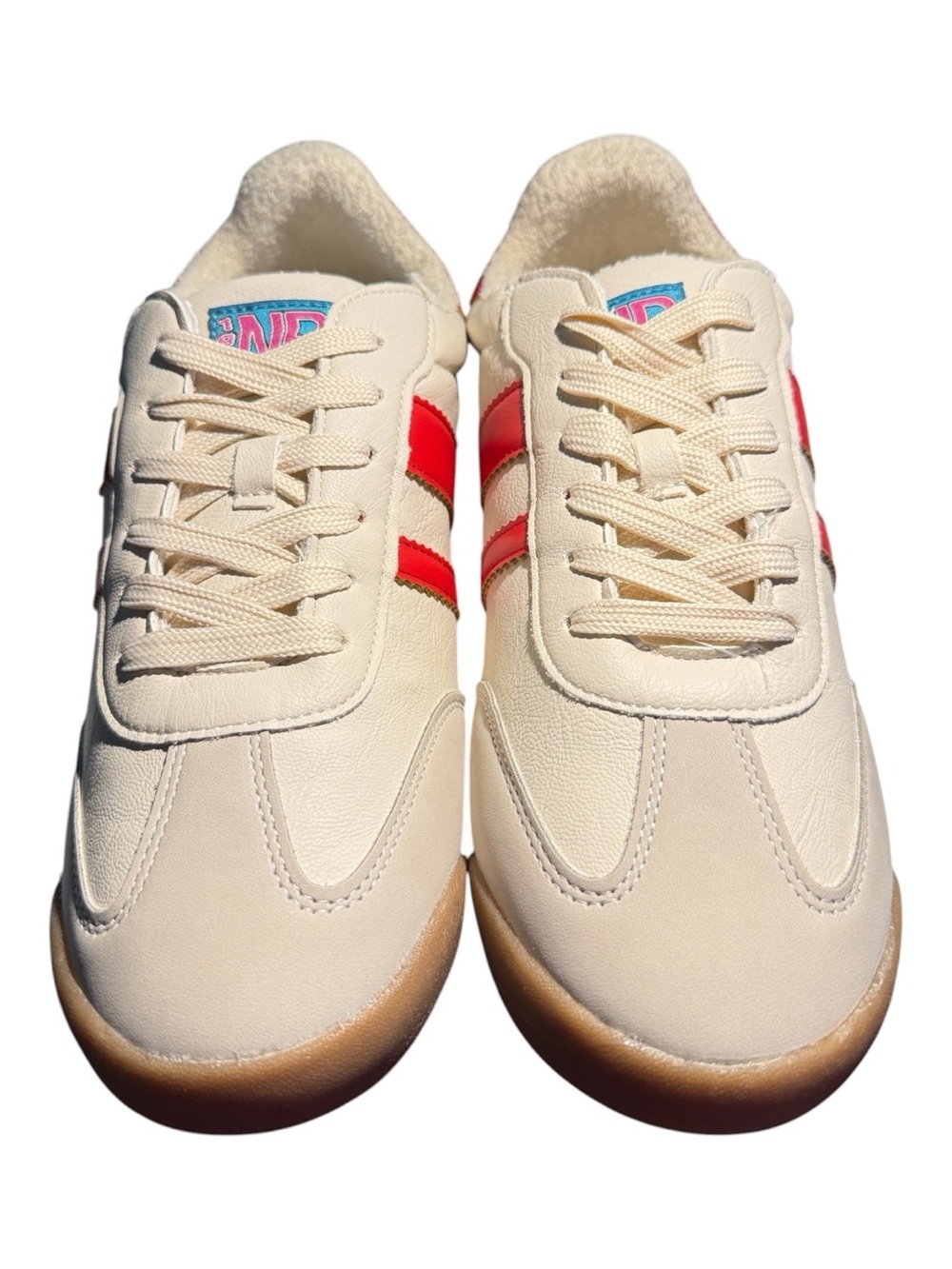 Not Rated Women’s Retro Sneakers Cream Red Gum Sole Size 11 NWOB